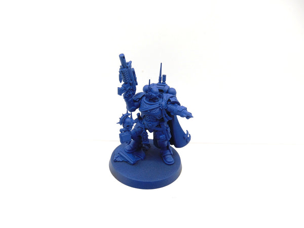 Primaris Captain in Phobos Armour