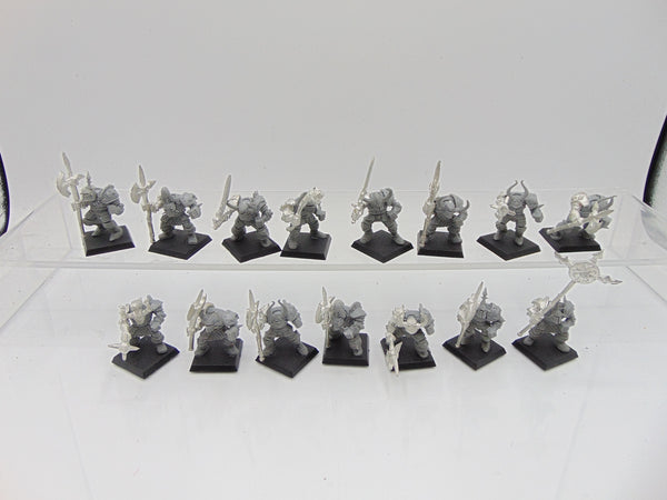 Chaos Warriors with Halberds