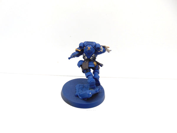 Primaris Lieutenant in Reiver Armour