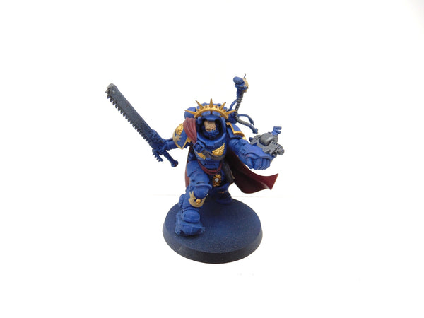 Primaris Captain in Gravis Armour