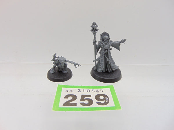 Magus & Genestealer Cult Familiar