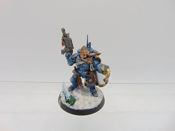 Primaris Captain in Phobos Armour