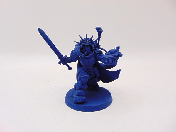 Primaris Captain in Gravis Armour