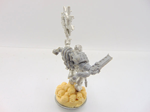 Khorne Icon Bearer