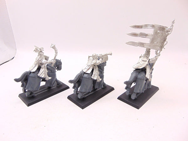 Grail Knight Command