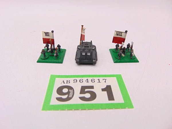 Epic Imperial Guard Command stands and Transport