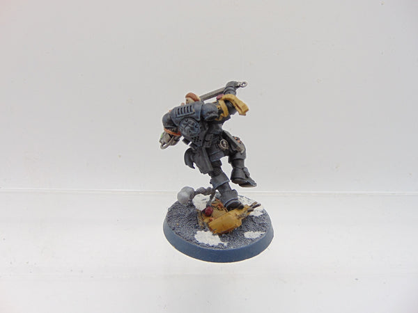 Primaris Lieutenant in Reiver Armour