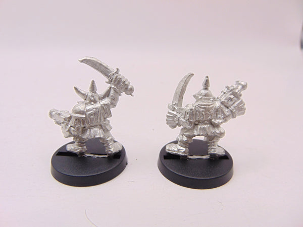 Gretchin Autopistol & Knife
