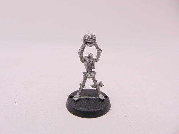 C17 Skeleton Head Holder