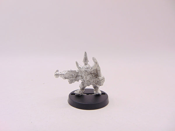 Gretchin Autopistol & Knife