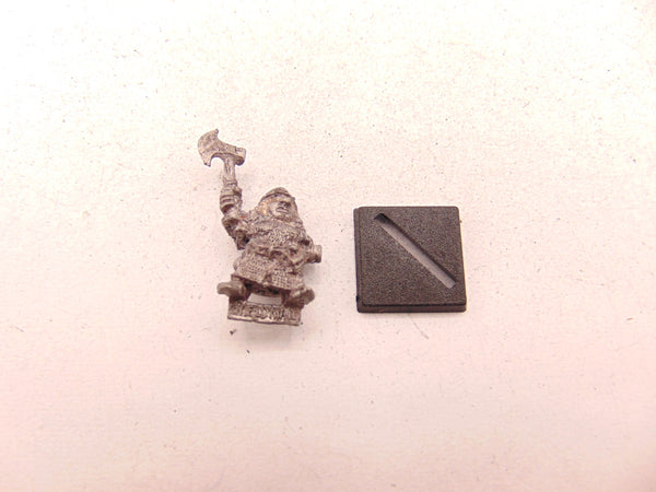 Dwarf Adventurer Shield Maid Shaz Ensun