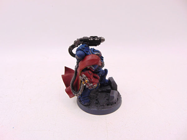 Primaris Captain in Gravis Armour Conversion