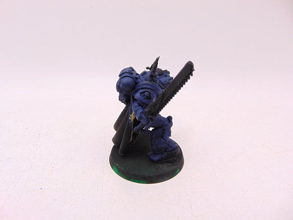 Primaris Captain in Gravis Armour
