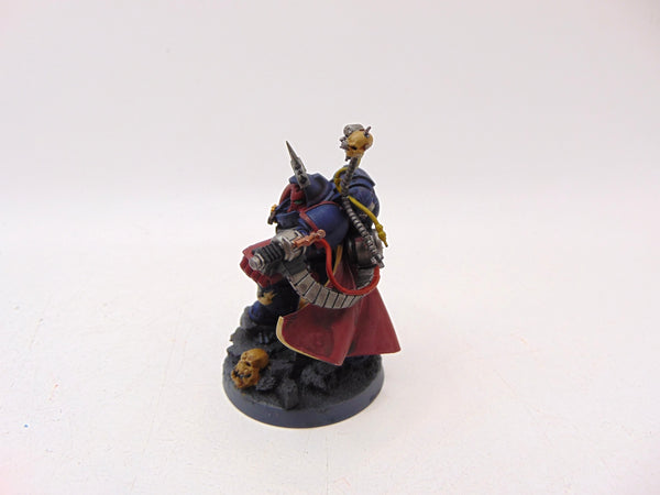 Primaris Captain in Gravis Armour