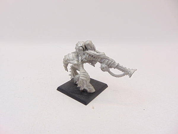 Tyranid Warrior with Barbed Strangler
