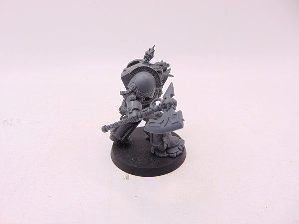Librarian in Terminator Armour