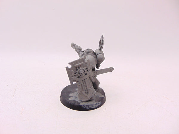 Primaris Lieutenant with Storm Shield