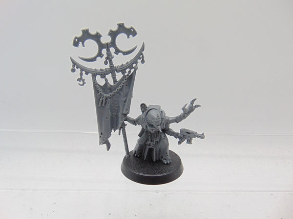 Acolyte Iconward