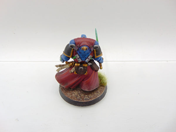 Primaris Librarian in Phobos Armour