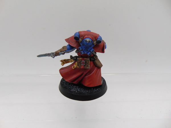 Primaris Librarian in Phobos Armour