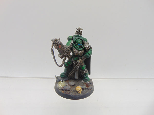 Primaris Captain in Gravis Armour