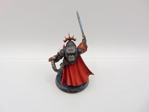 Primaris Captain in Gravis Armour