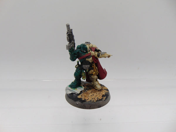 Primaris Captain in Phobos Armour