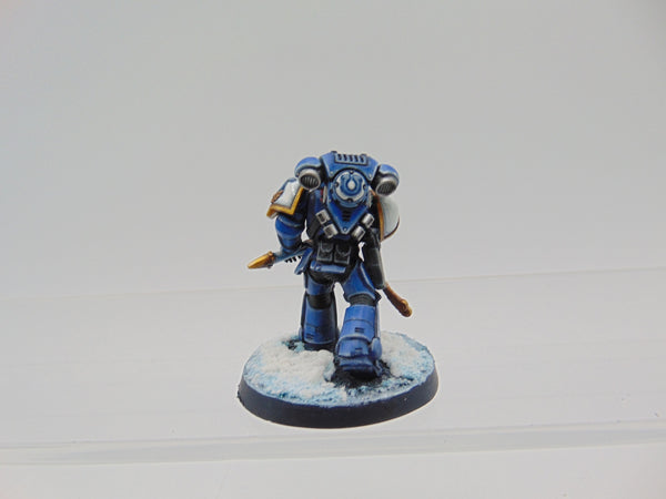 Primaris Lieutenant Calsius