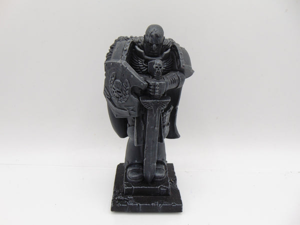 Honoured Imperium Statue