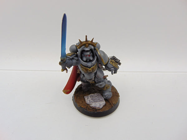 Primaris Captain in Gravis Armour