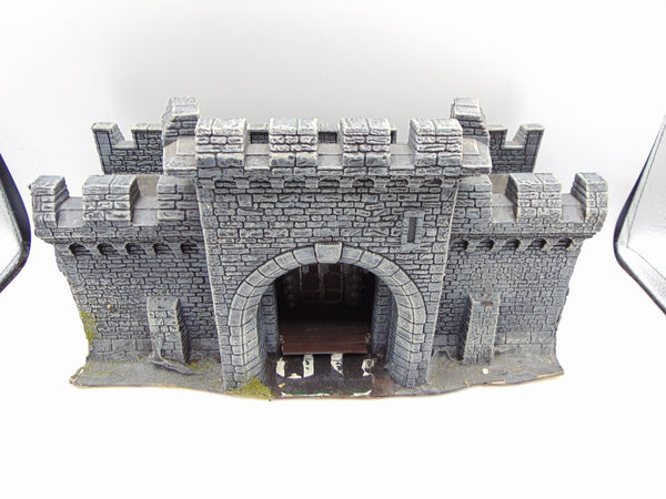 Mighty Fortress Gatehouse Wall Section