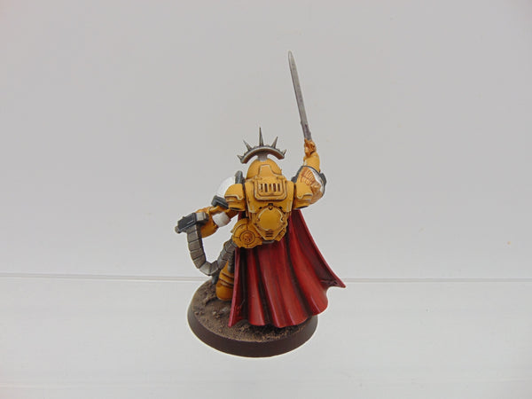 Primaris Captain in Gravis Armour