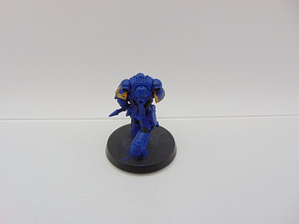 Primaris Lieutenant Calsius