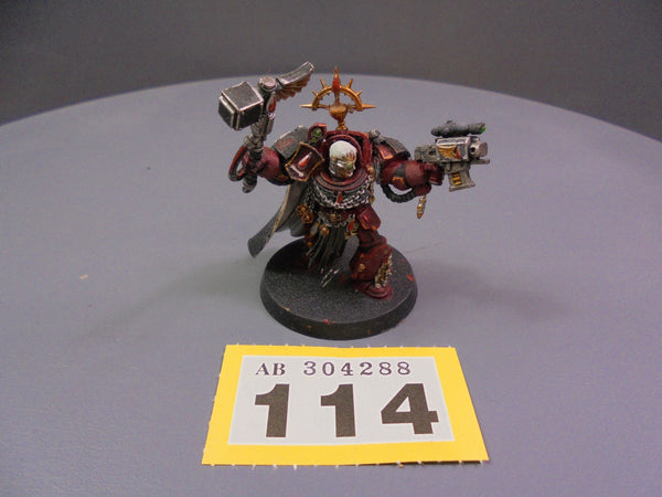 Flesh Tearers Captain in Terminator Armour