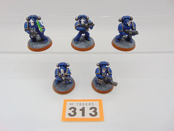 Ultramarines Combat squad