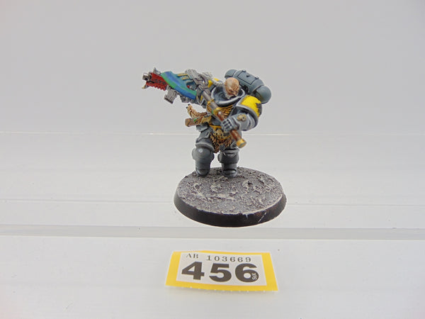 Primaris Lieutenant Haldor Icepelt