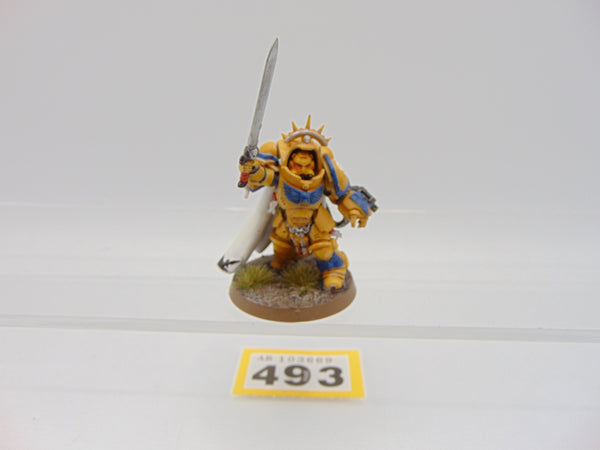 Primaris Captain in Gravis Armour