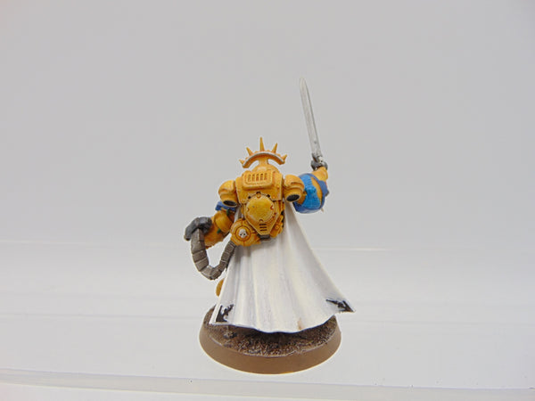 Primaris Captain in Gravis Armour