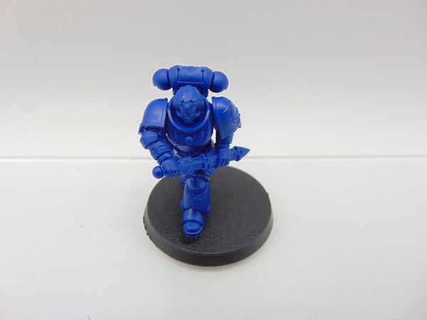 Primaris Lieutenant Calsius