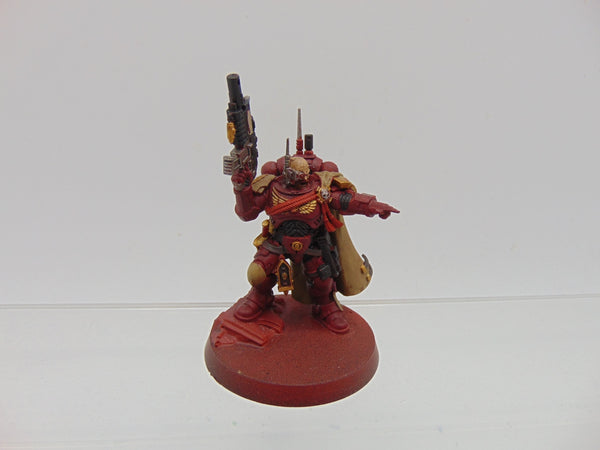 Primaris Captain in Phobos Armour