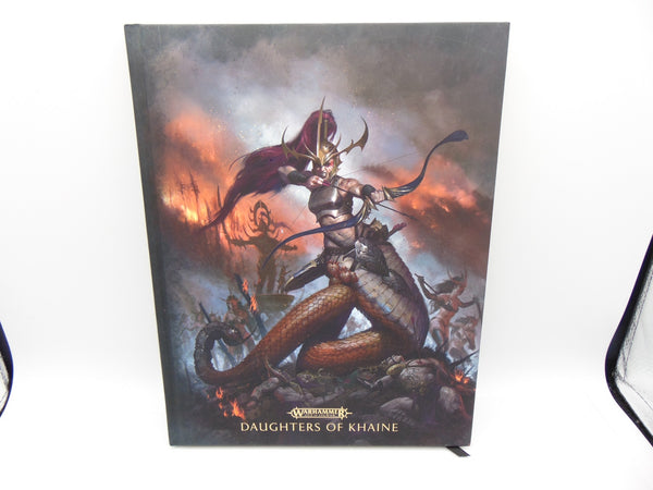 Daughters of Khaine Limited Edition Battletome