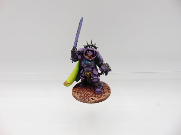 Primaris Captain in Gravis Armour